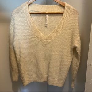 Babaton V Neck Sweater white/Cream XS